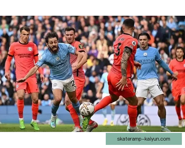 阿尔瓦雷斯在曼城的表现稳健，状态回暖引发关注