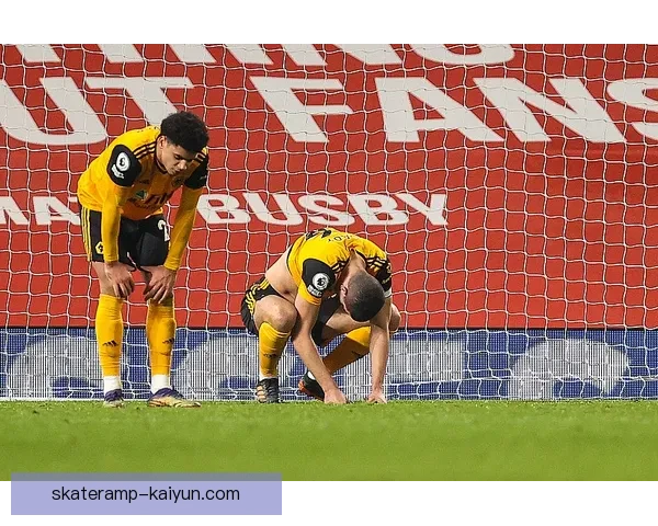 孙兴慜行军礼致意韩国队近期表现稳健